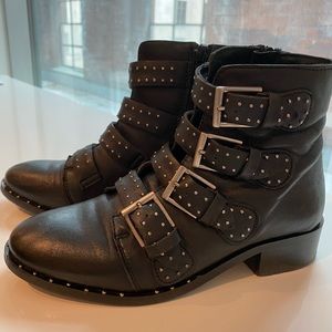 Western buckle Chelsea booties